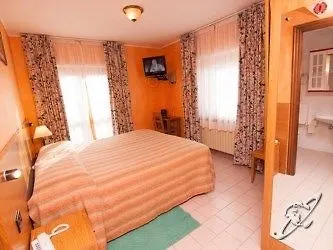 Chateau Des Dames Hotel