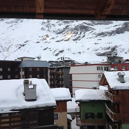 Chateau Des Dames ברויל-קרוויניה