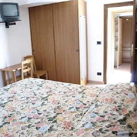 Chateau Des Dames Готель