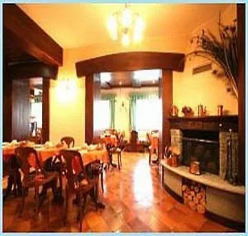 מלון Chateau Des Dames 2*